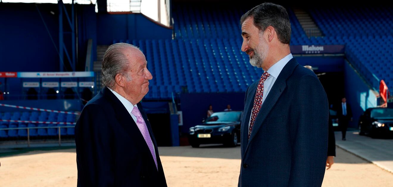 Rey Felipe VI de España renuncia a la herencia de su papá y le retira asignación