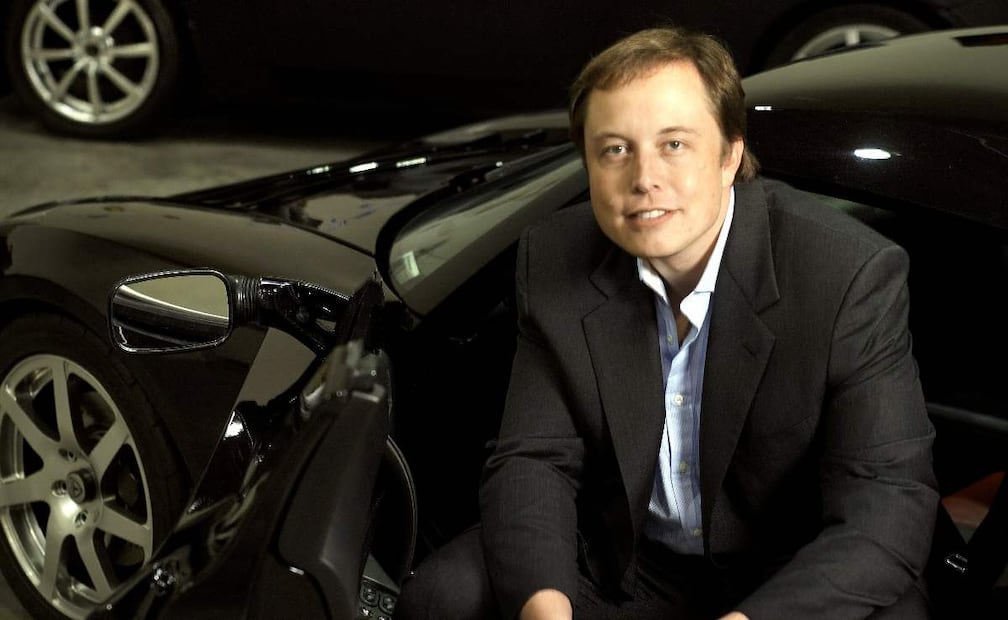 Elon Musk en la sede de Tesla en 2006 / Foto: Getty Images