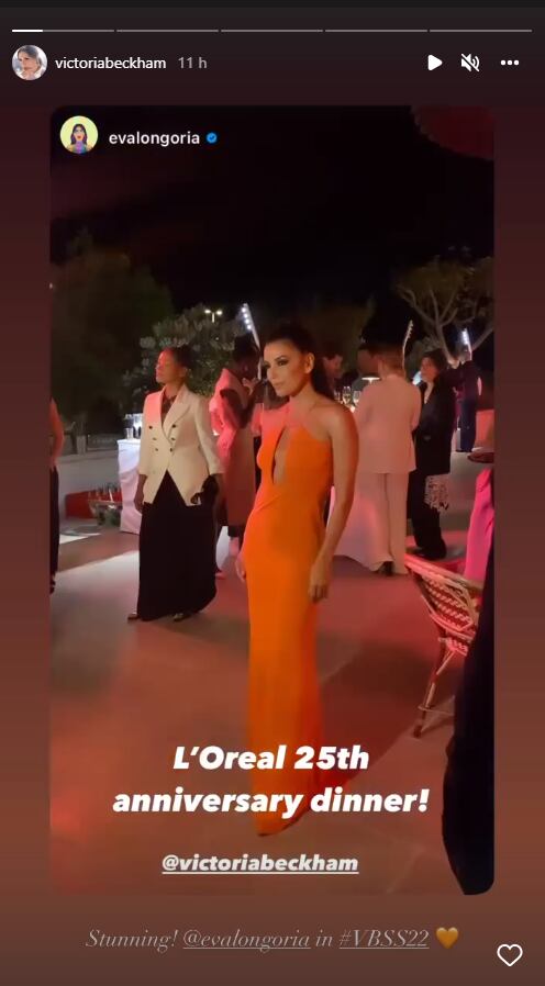 Eva Longoria tiene el vestidazo ideal de Victoria Beckham para sobrevivir a este calor