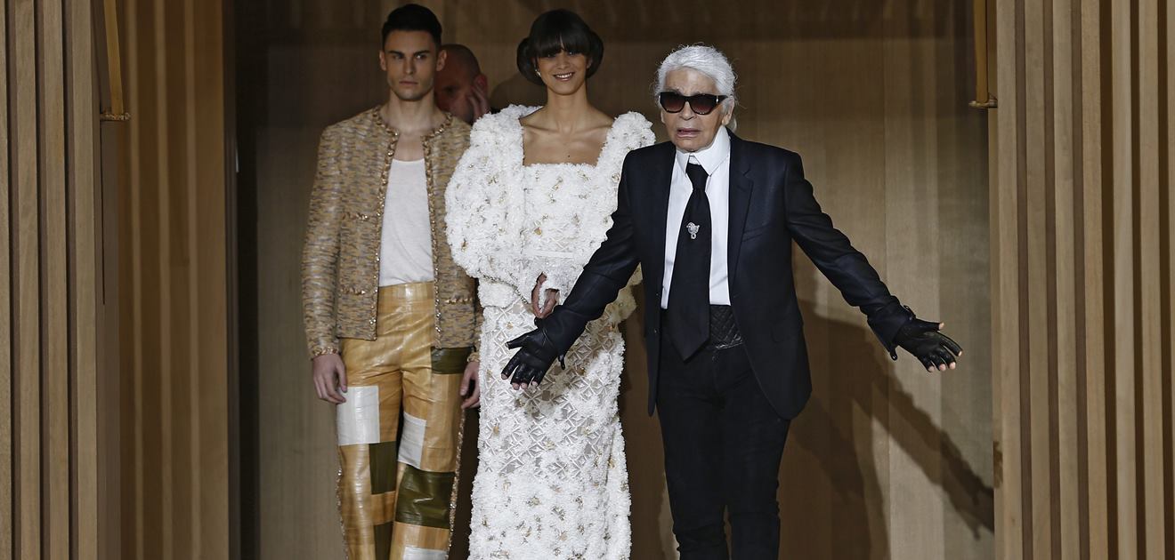 Karl Lagerfeld presentó la nueva colección de Chanel en París. (FOTO: EFE)