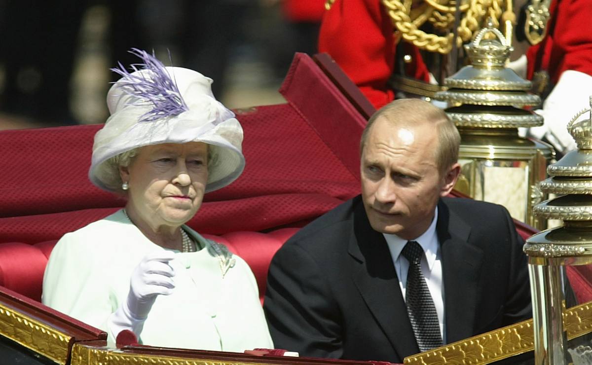 Reina Isabel II, Vladímir Putin, Ucrania